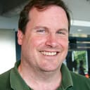 يدرس: شهر واحد